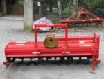 Fraise pour tracteur série médium AgriEuro UR 204 – cardan à friction professionnel – Image 3