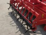 Herse rotative RM250 – largeur de travail 250 cm – 22 lames Série lourde – Rouleau à piques